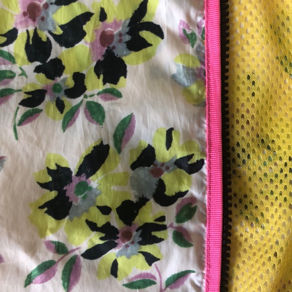 Essentiel Antwerp Azalee Windbreaker - Picture 4 of 7